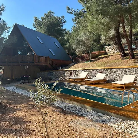 Panurlawoodenhouse Oezel Havuz& Sauna Mavi Chalet Urla