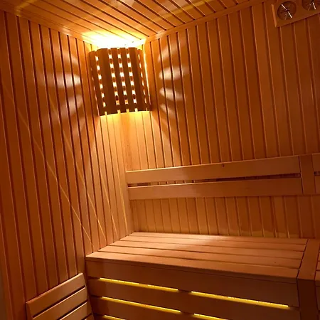 Panurlawoodenhouse Oezel Havuz& Sauna Mavi Dağ evi *